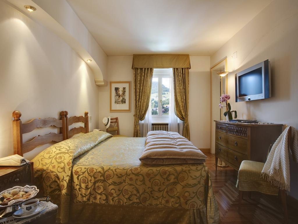 Hotel De La Poste Cortina d'Ampezzo Ngoại thất bức ảnh